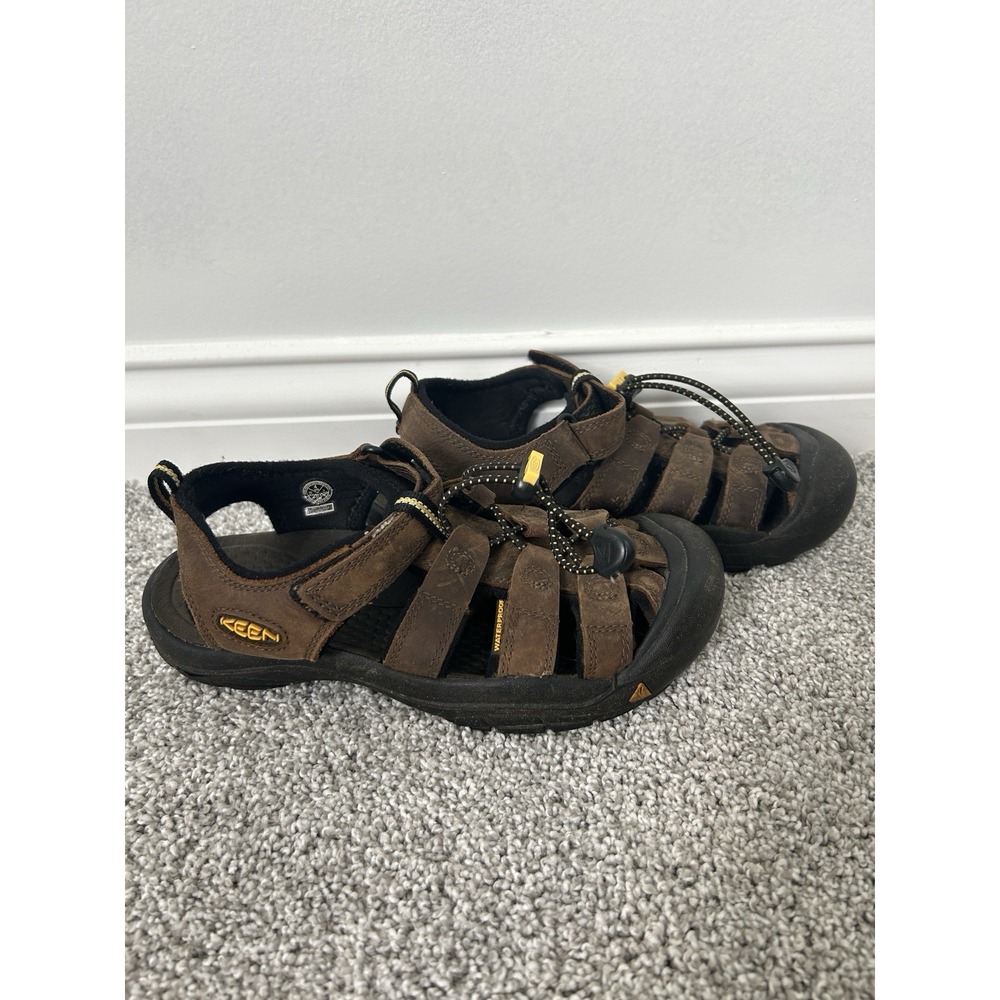 KEEN Kids' 1009996 Newport Premium Brown Leather Closed-Toe Sport Sandal‎ Size 4